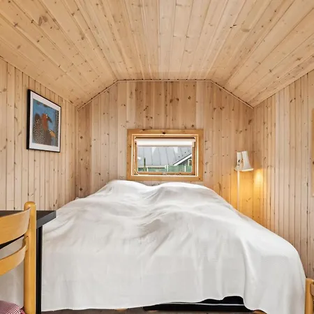 Dolores - 200m From The Sea By Interhome *